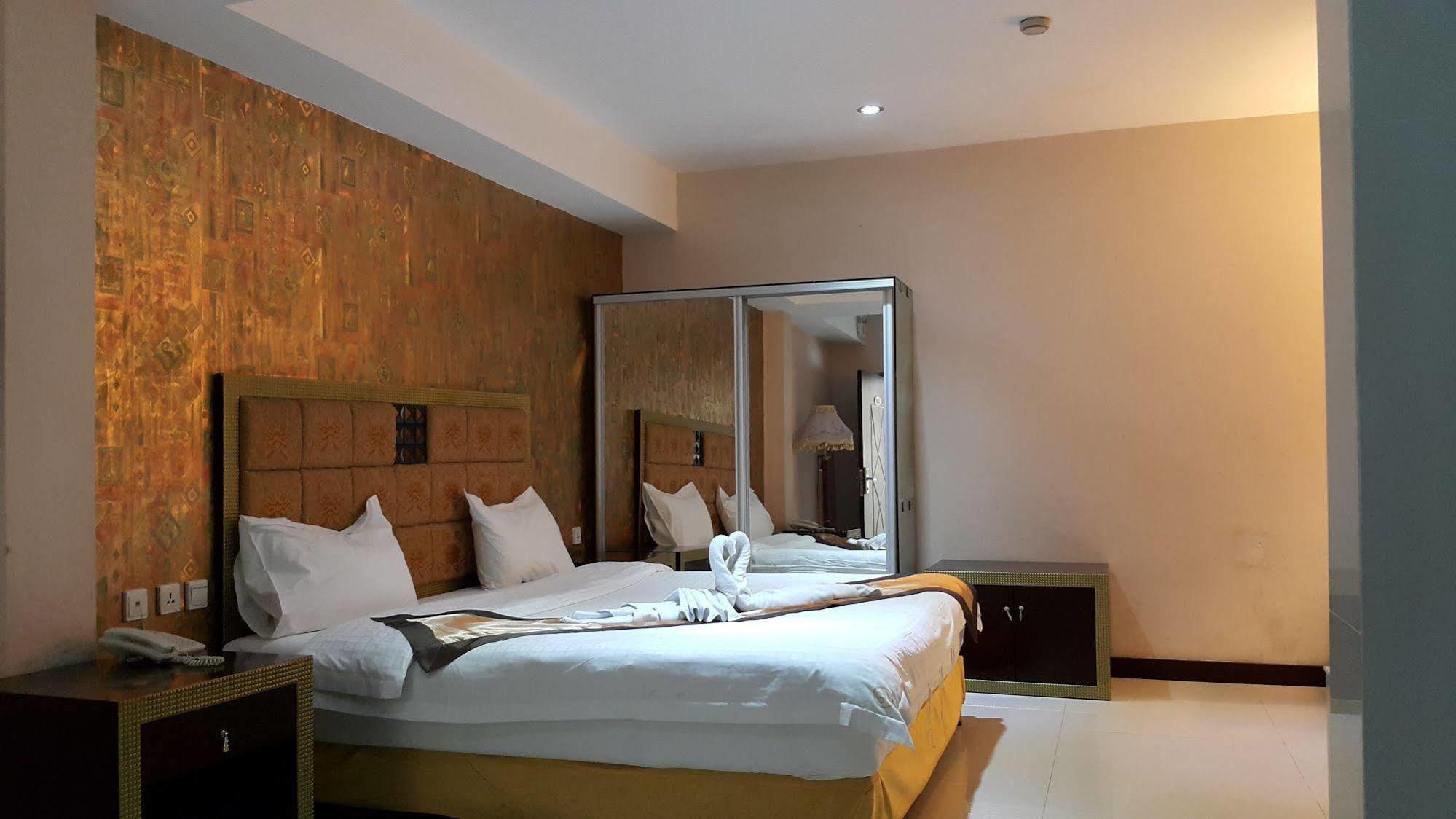 The Privi Suites Паттая Екстер'єр фото