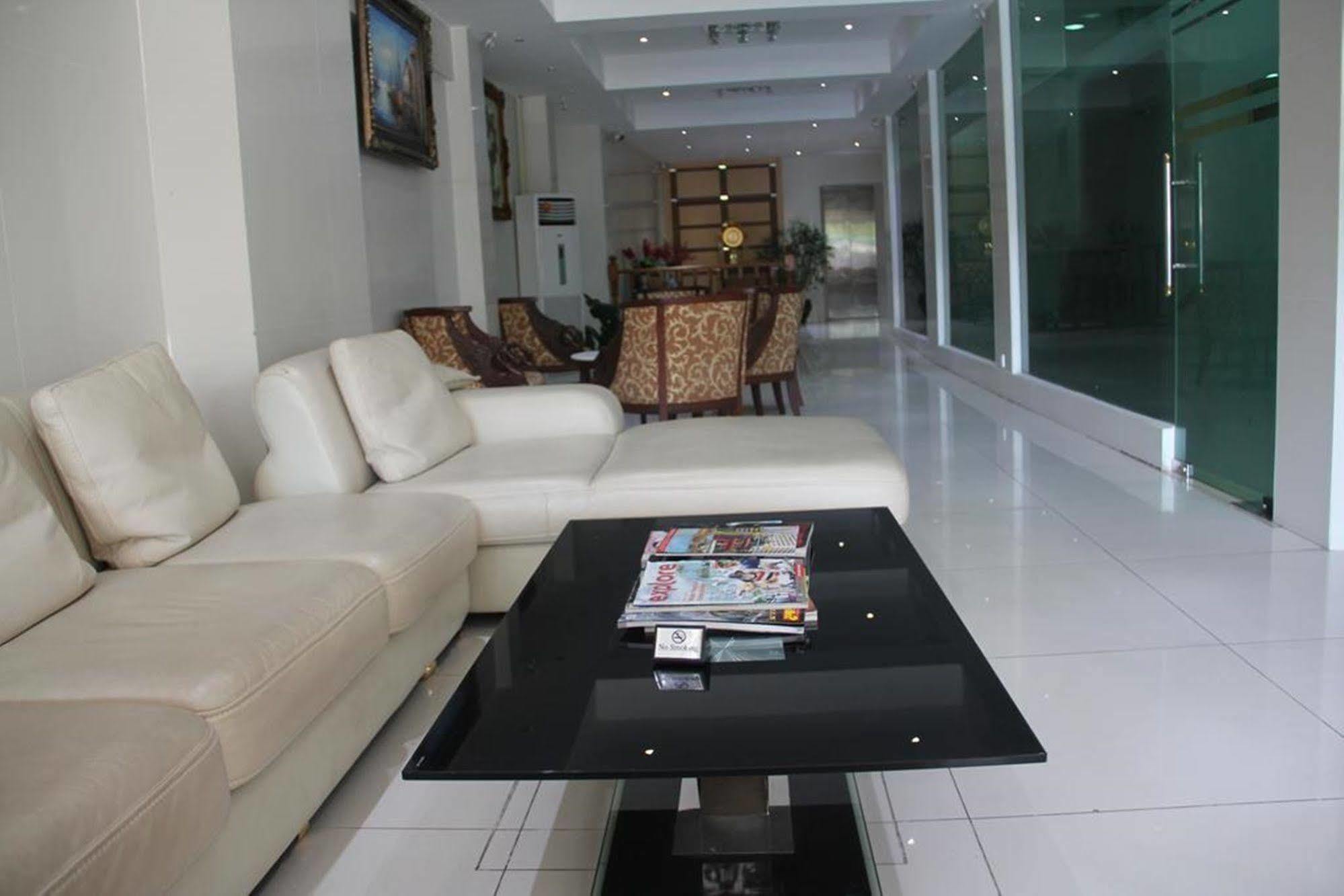 The Privi Suites Паттая Екстер'єр фото
